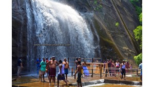 Old Courtallam Falls